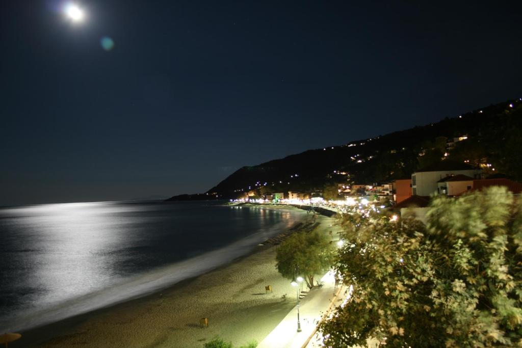 Hotel Manthos Blue Agios Ioannis  Exterior photo